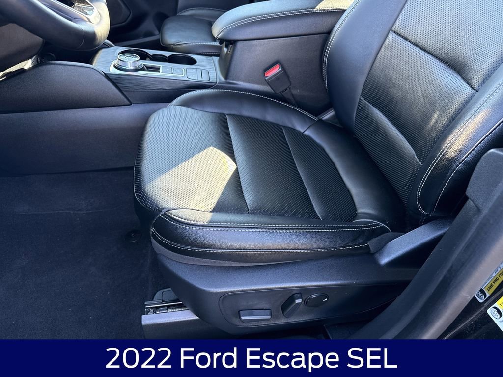 Used 2022 Ford Escape SEL image 12