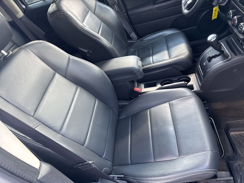 Used 2016 Jeep Patriot High Altitude image 28