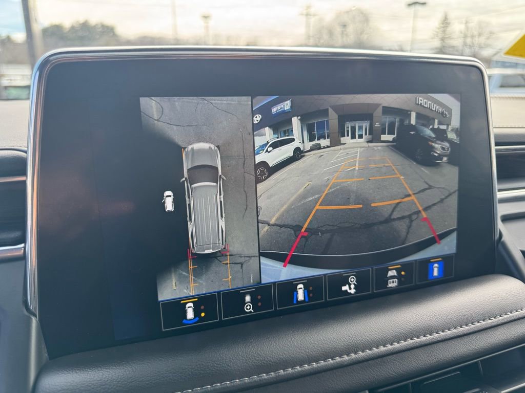 Used 2023 Chevrolet Tahoe Z71 w/ Luxury Package image 29