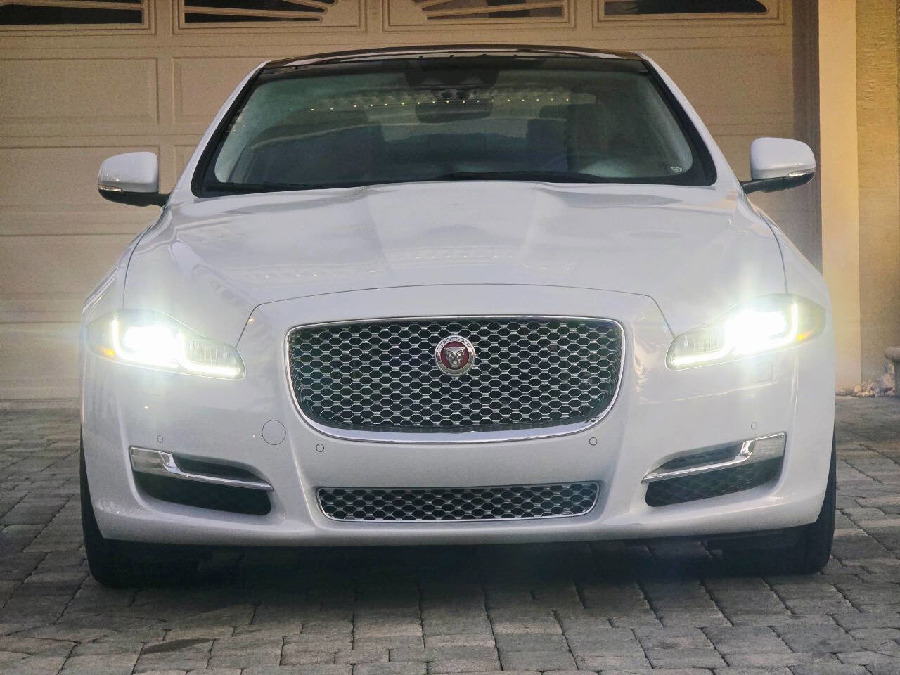 Used 2019 Jaguar XJ L Supercharged image 27