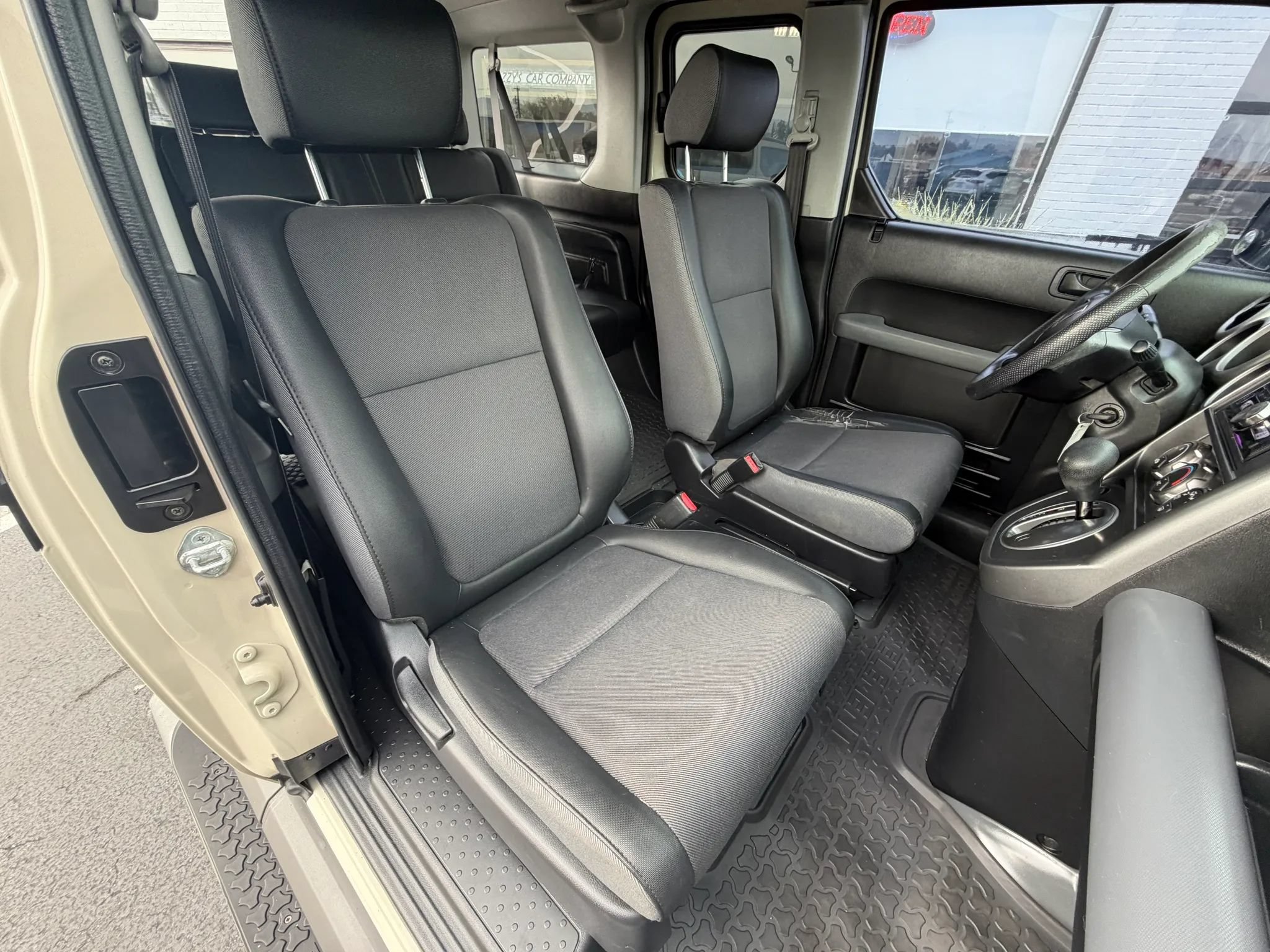 Used 2005 Honda Element LX image 14