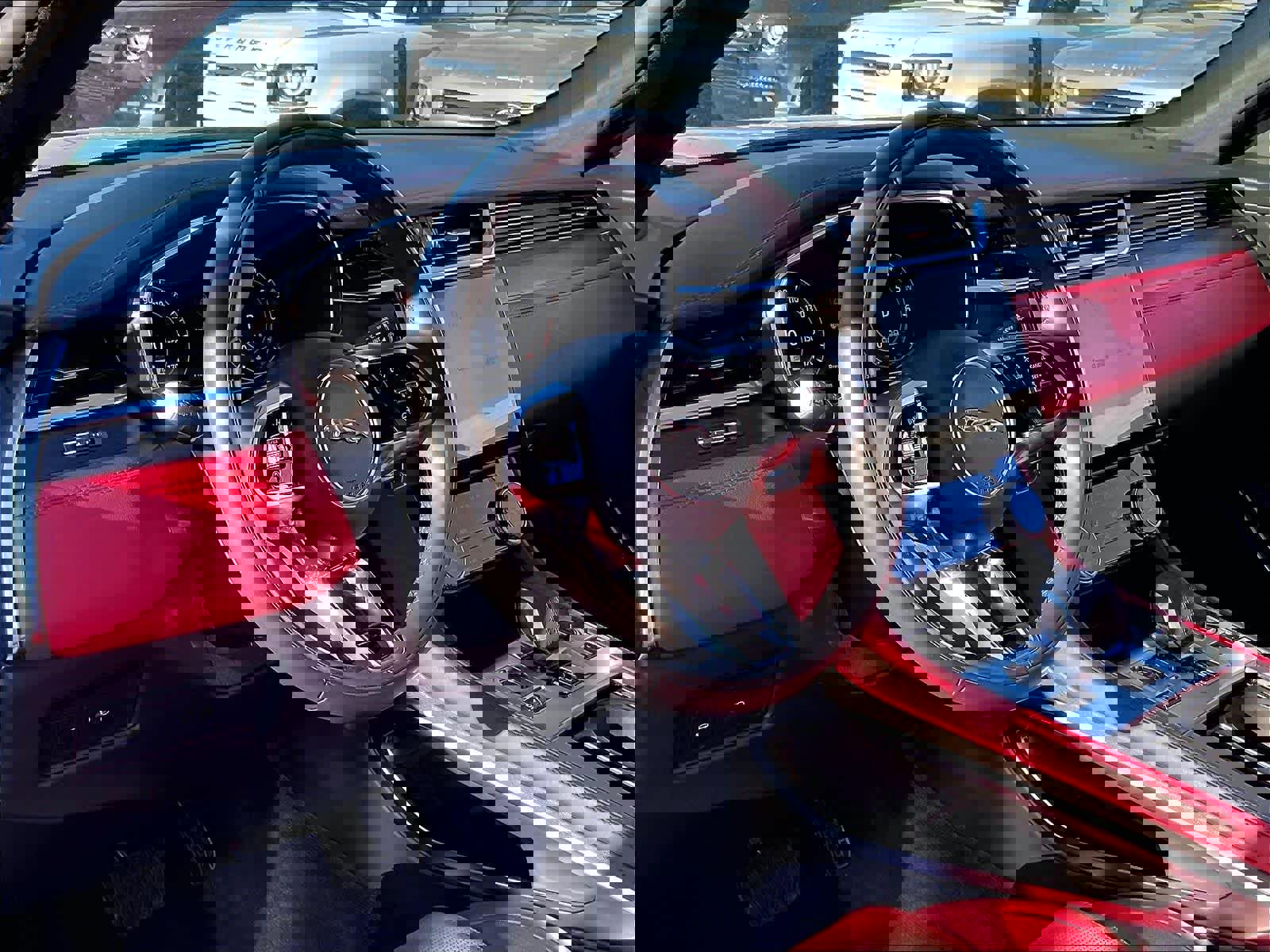 Used 2025 Jaguar F-PACE R-Dynamic S image 15