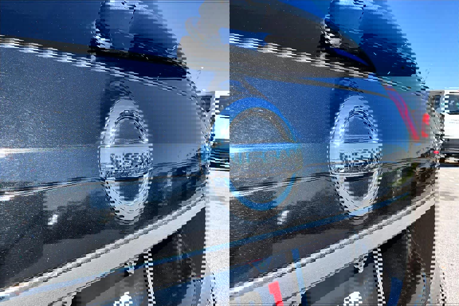 Used 2018 Nissan Rogue SV image 31