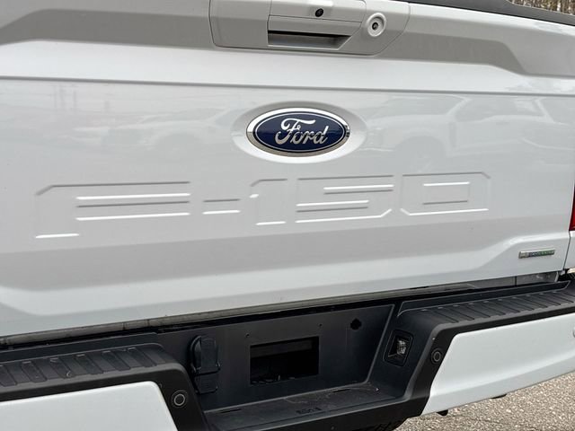 Certified 2022 Ford F150 XLT w/ Equipment Group 302A High image 15