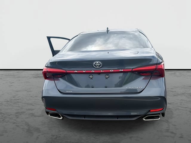 Used 2019 Toyota Avalon Limited w/ Carpet Mat Package FWD image 27