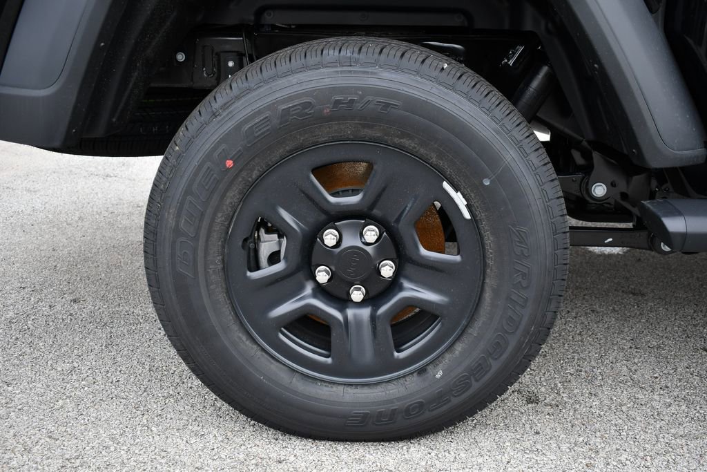 New 2026 Jeep Gladiator Sport image 7