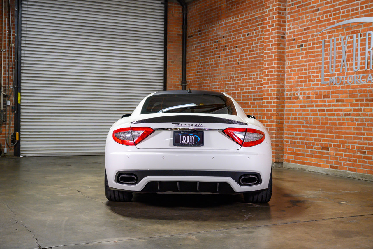 Used 2015 Maserati GranTurismo MC image 3
