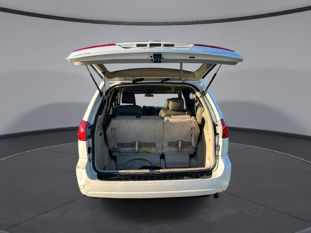 Used 2007 Toyota Sienna XLE FWD image 28