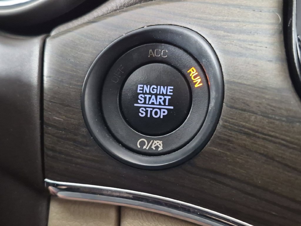 Used 2019 Jeep Grand Cherokee Overland RWD image 28