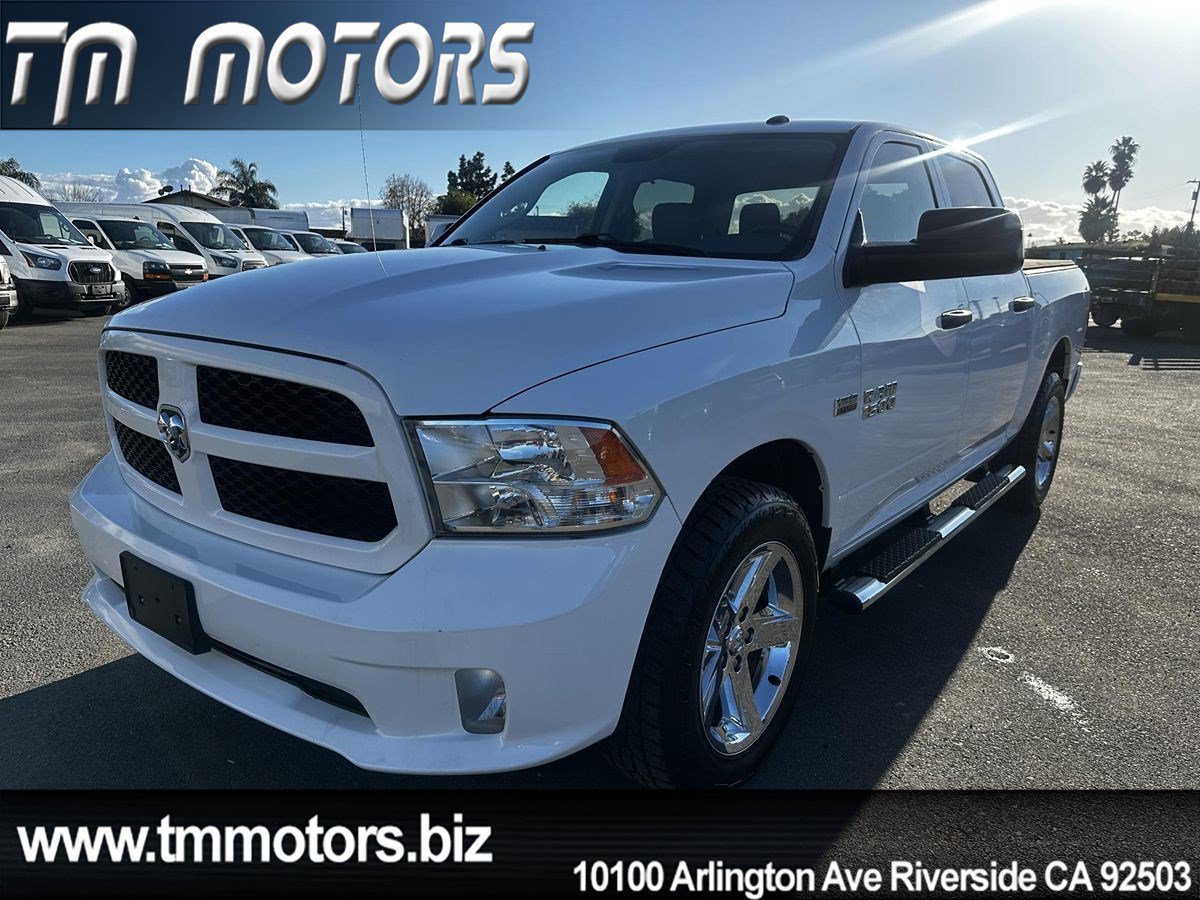 Used 2017 RAM 1500 Express w/ Express Value Package AWD/4WD image 1