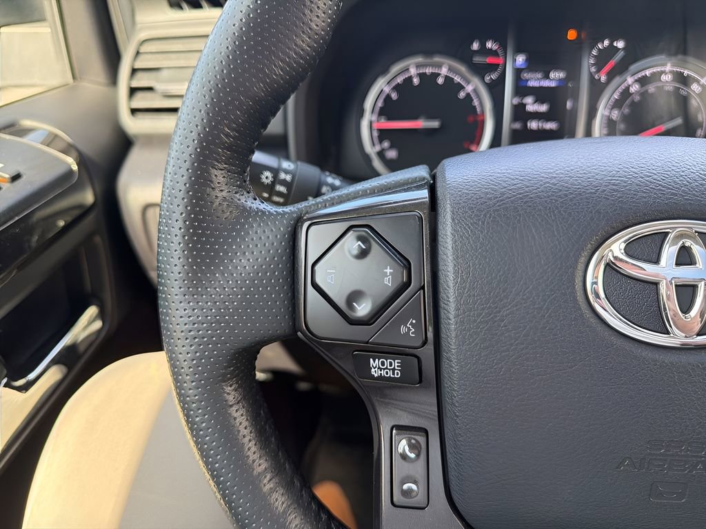 Used 2024 Toyota 4Runner TRD Off-Road Premium w/ Moonroof Package AWD/4WD image 17