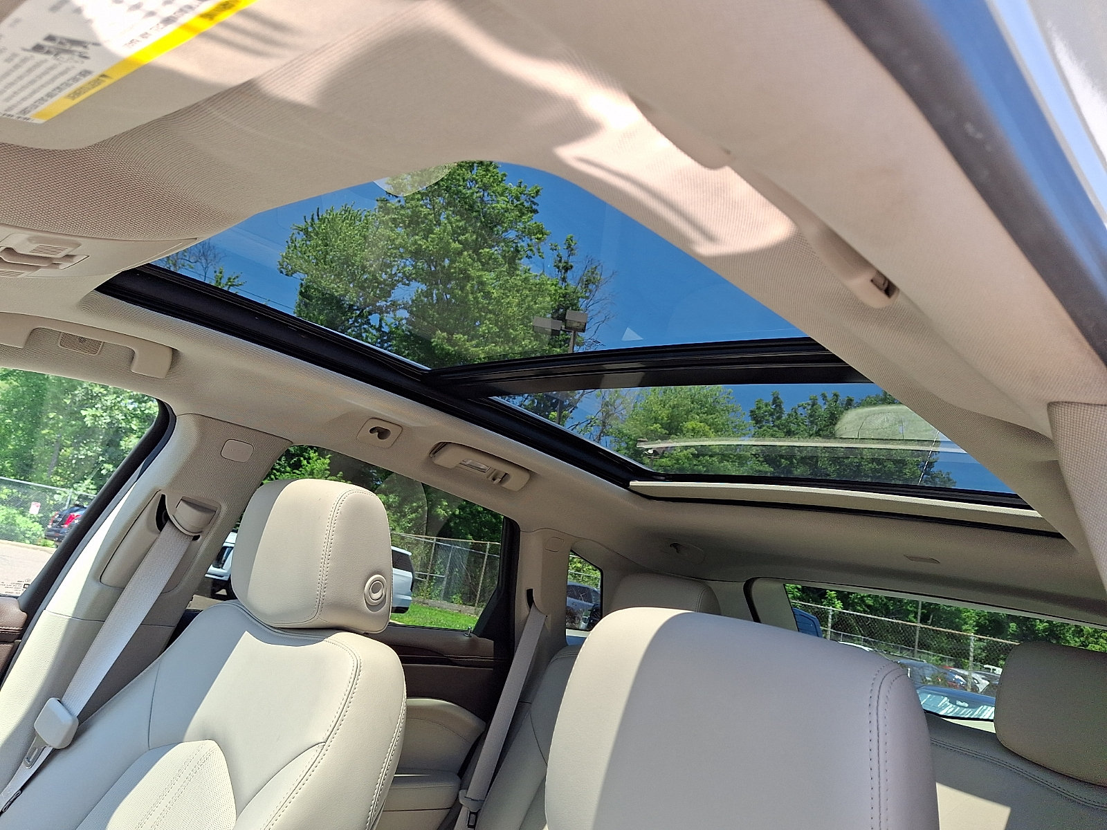 Used 2015 Cadillac SRX Luxury w/ Driver Awareness Package AWD/4WD image 15