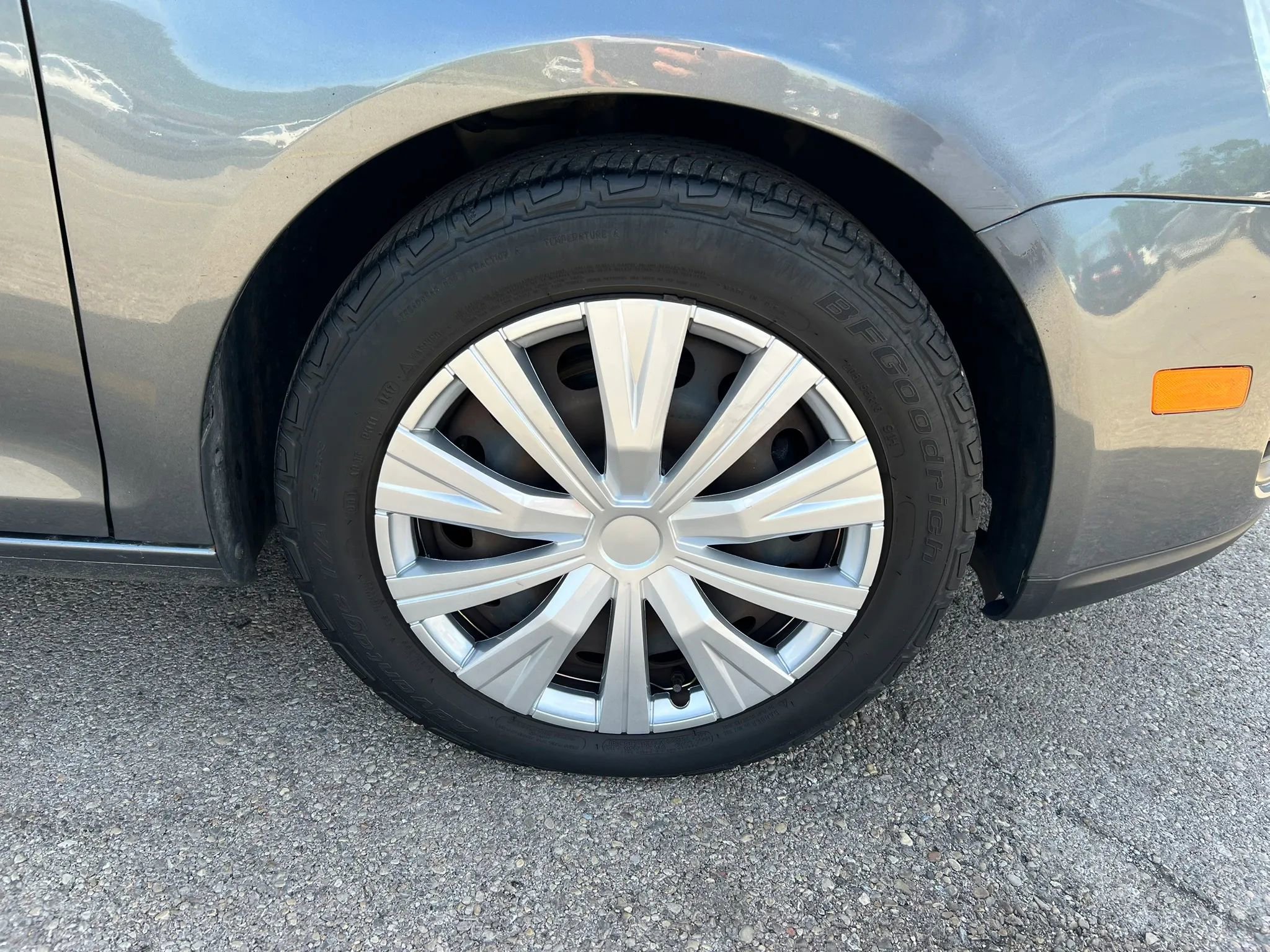 Used 2010 Volkswagen Jetta S FWD image 10