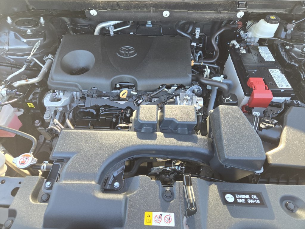 Used 2024 Toyota RAV4 XLE Premium FWD image 29