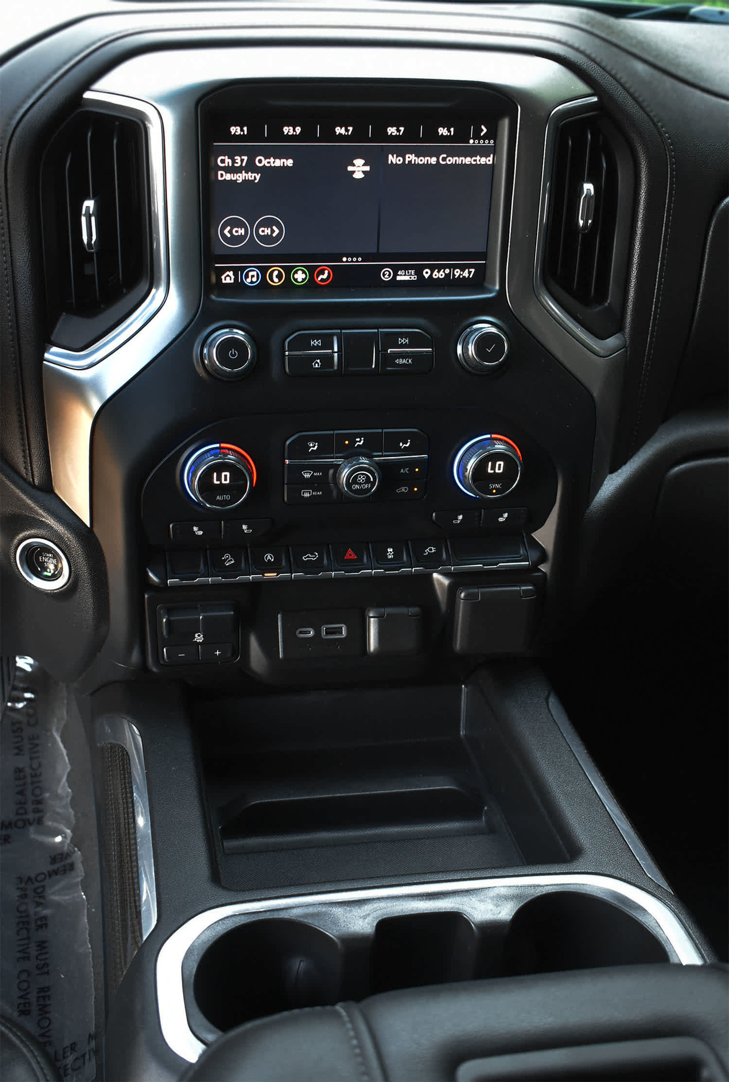 Used 2020 Chevrolet Silverado 1500 LT Trail Boss AWD/4WD image 13