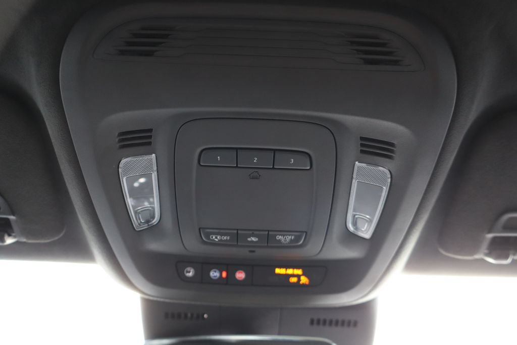 Used 2025 Cadillac CT5 V Blackwing w/ Precision Package RWD image 19