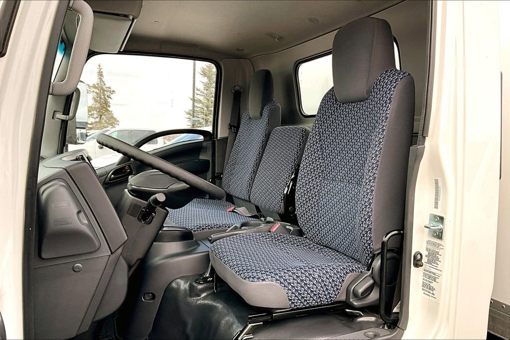 New 2025 Chevrolet Low Cab Forward image 9