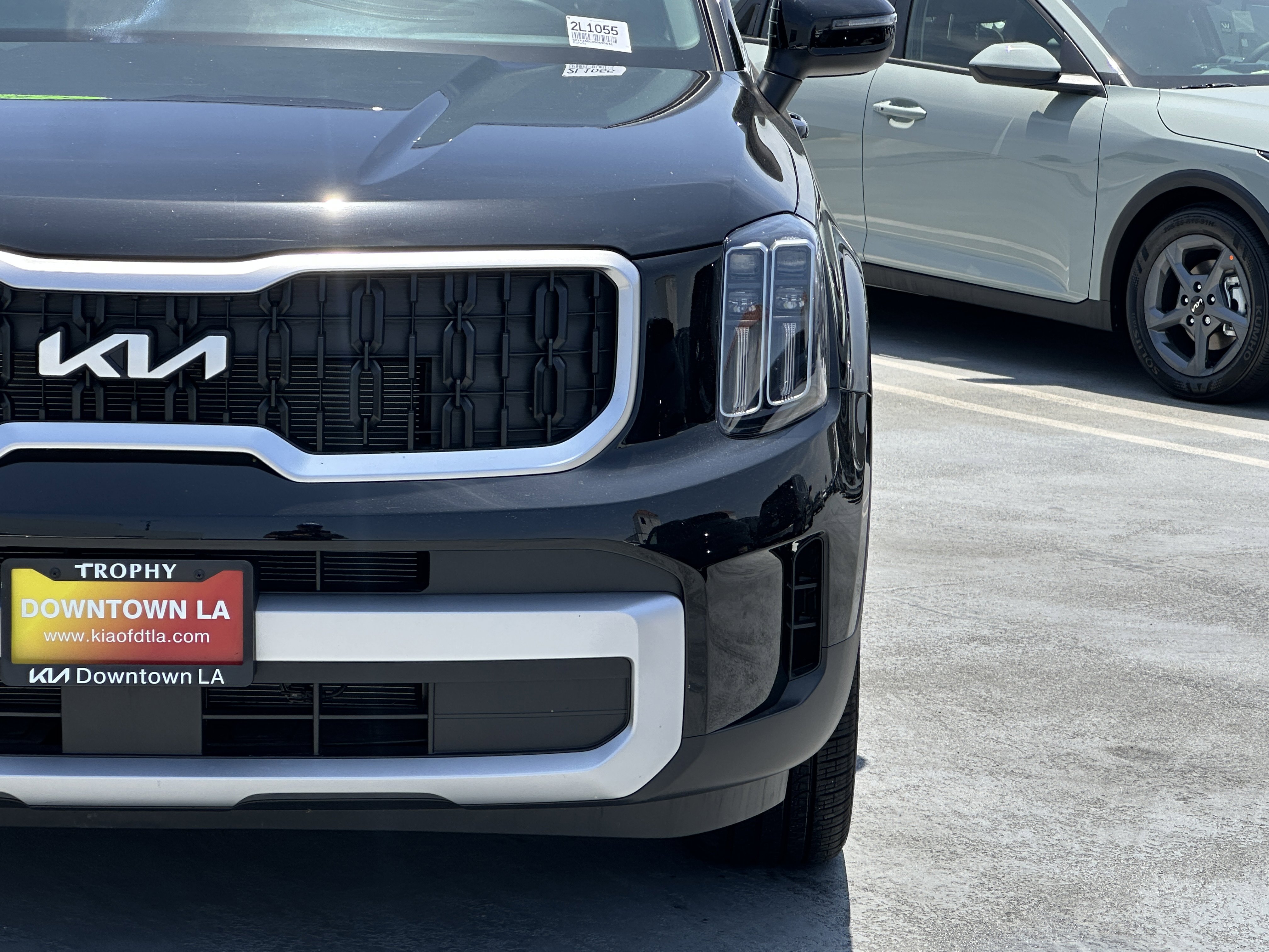Certified 2025 Kia Telluride EX FWD image 13