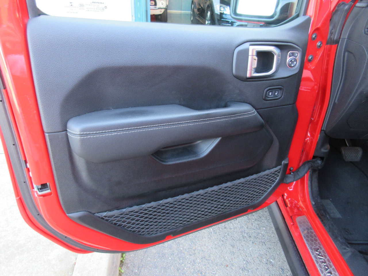 Used 2021 Jeep Wrangler Unlimited Sahara w/ Cold Weather Group image 5