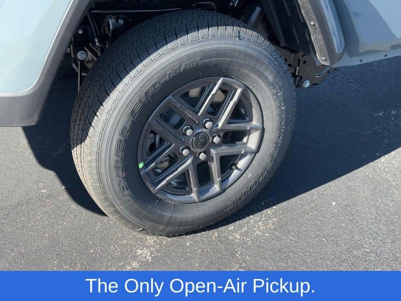 New 2025 Jeep Gladiator Sport image 4