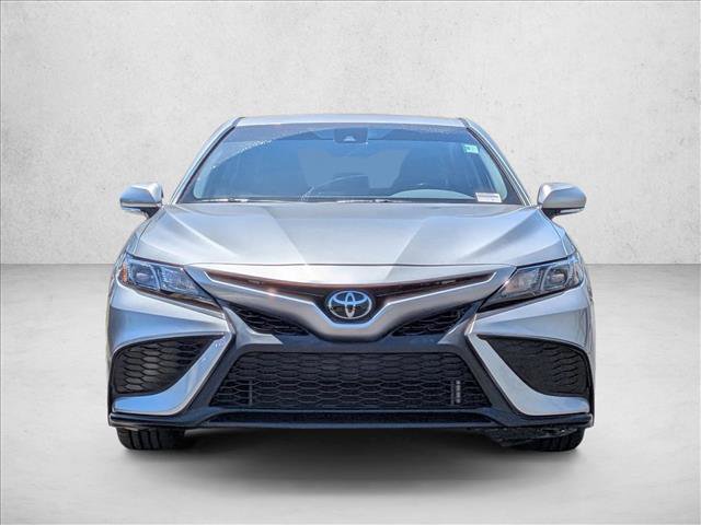 Used 2023 Toyota Camry SE image 2