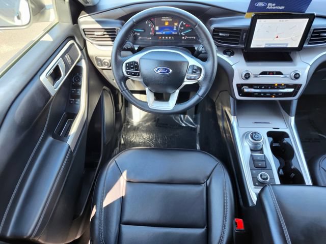 Certified 2023 Ford Explorer XLT w/ Equipment Group 202A AWD/4WD image 13