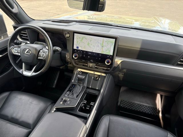 Used 2024 Lexus GX 550 w/ Accessory Package (2T) AWD/4WD image 25