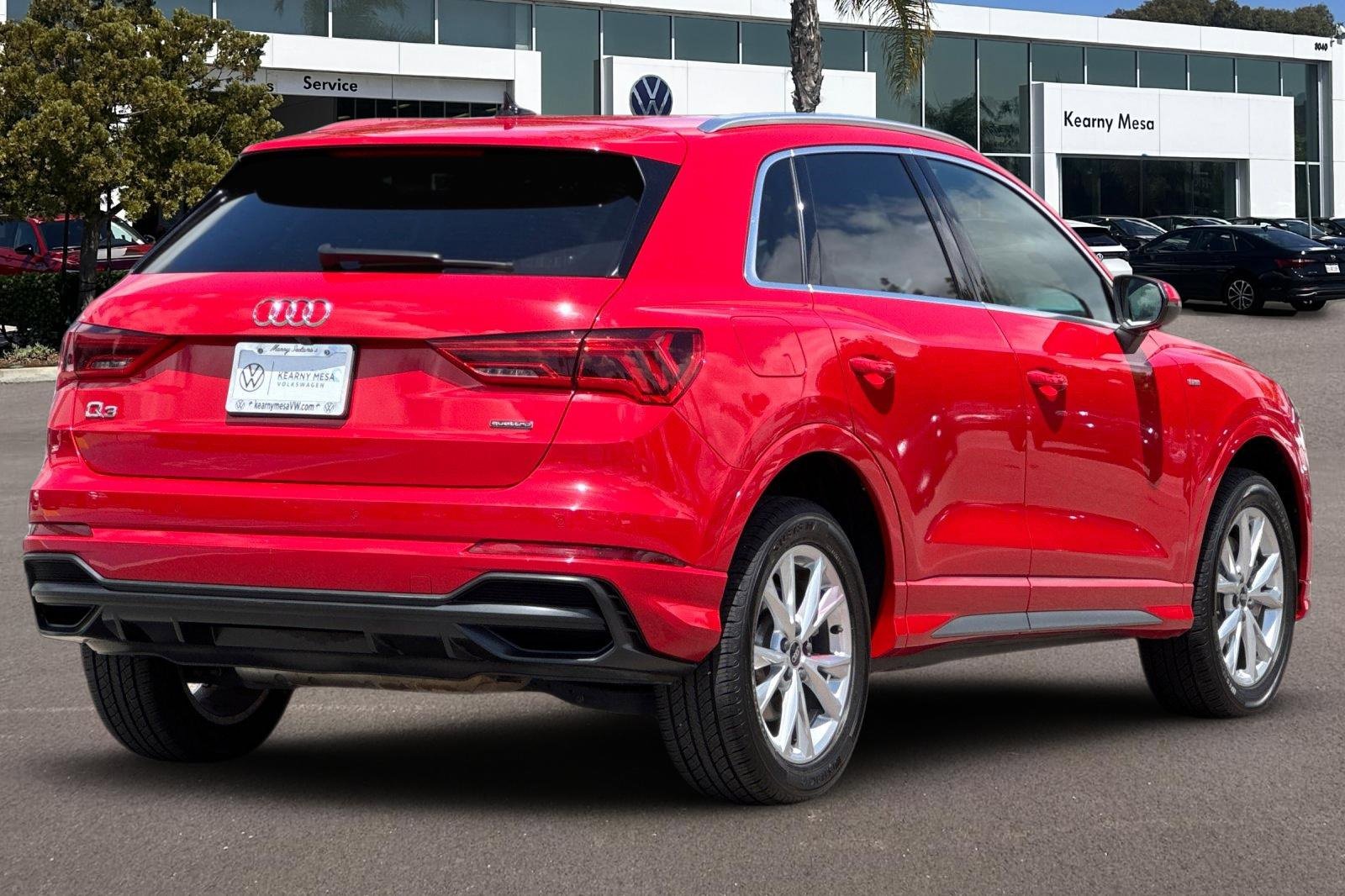 Used 2022 Audi Q3 2.0T Premium image 4