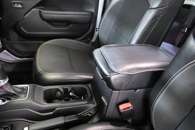 Used 2023 Jeep Wrangler Freedom Edition image 24