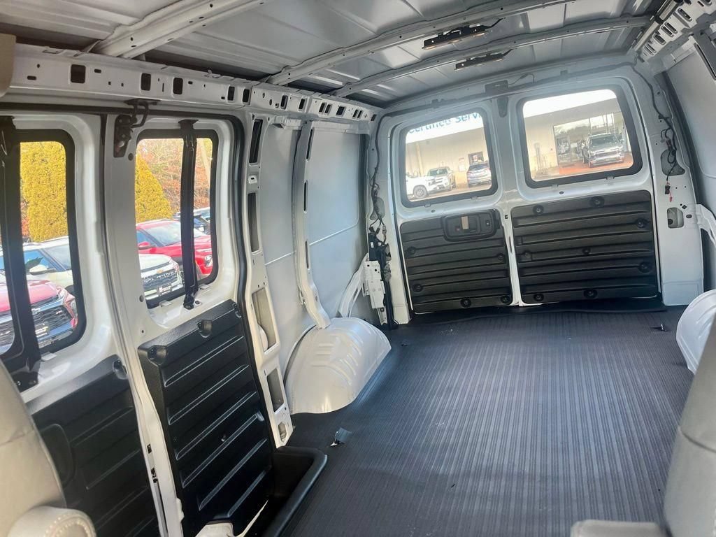 New 2025 Chevrolet Express 2500 w/ Driver Convenience Package RWD image 22