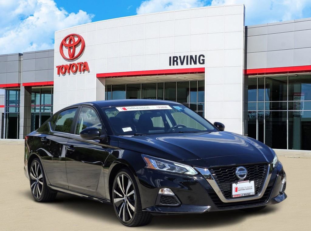 Used 2022 Nissan Altima 2.5 SR image 2