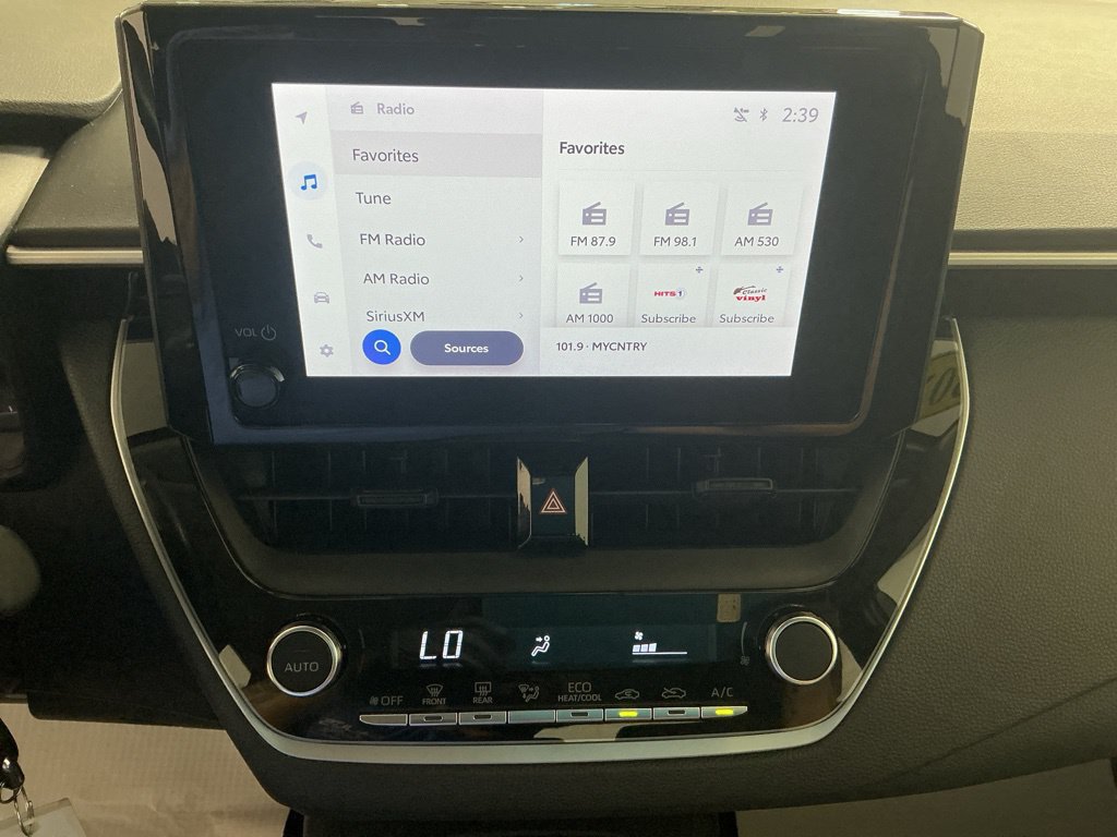 Used 2023 Toyota Corolla LE FWD image 19