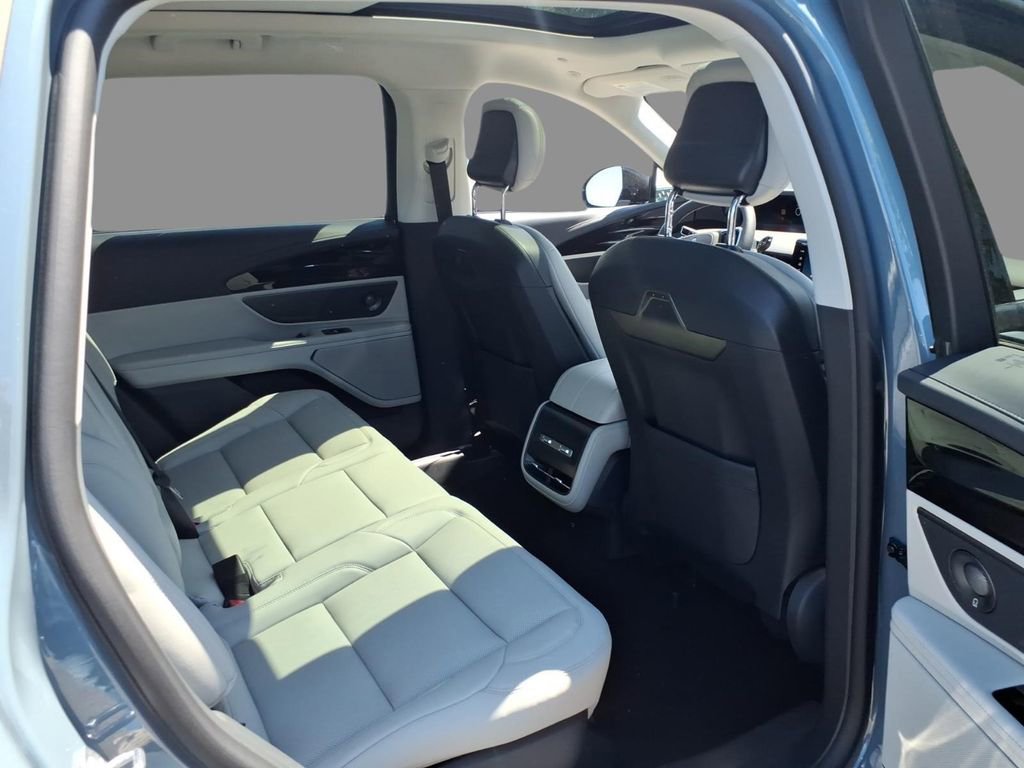 New 2026 Lincoln Nautilus Premier w/ Equipment Group 102A image 11