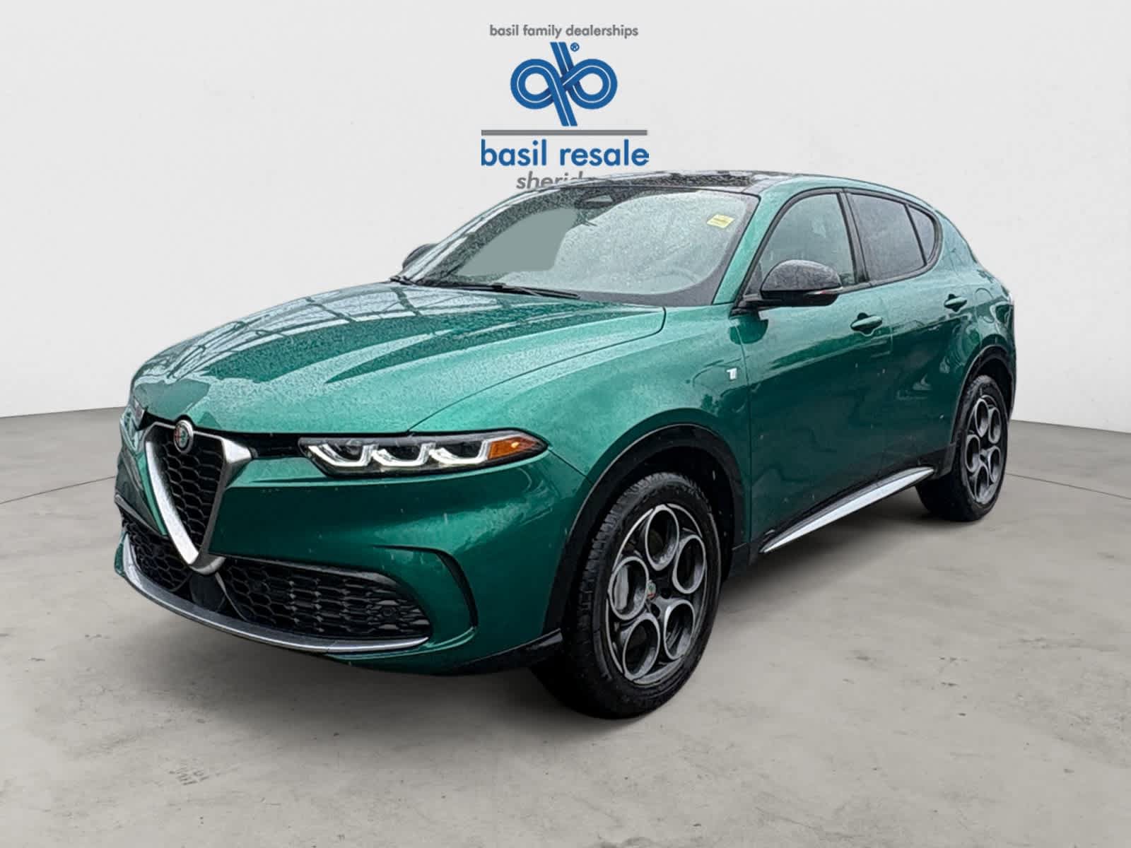 Used 2024 Alfa Romeo Tonale Ti AWD/4WD image 2