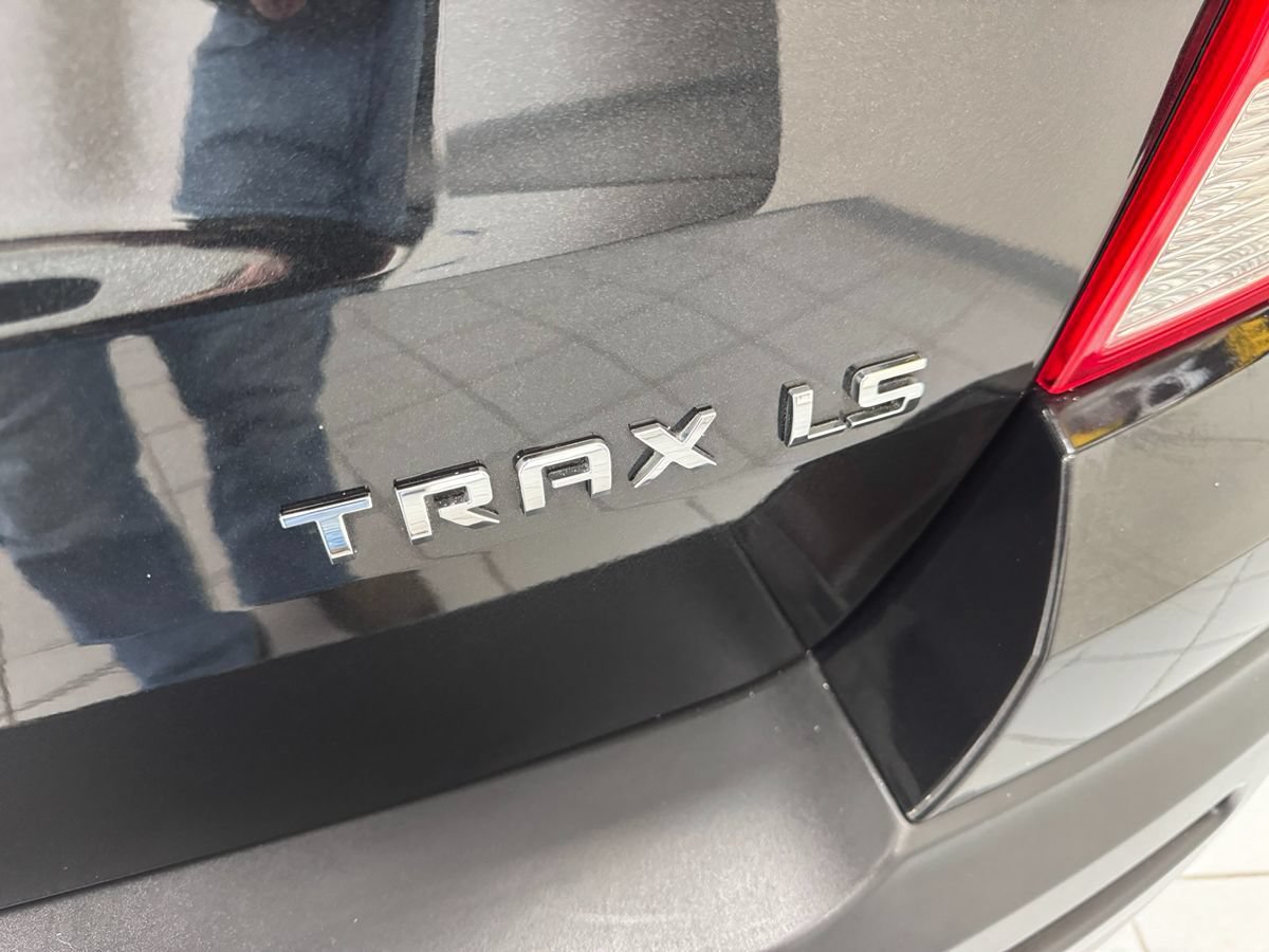 Used 2015 Chevrolet Trax LS FWD image 55