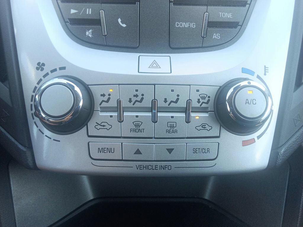 Used 2017 Chevrolet Equinox LS FWD image 27