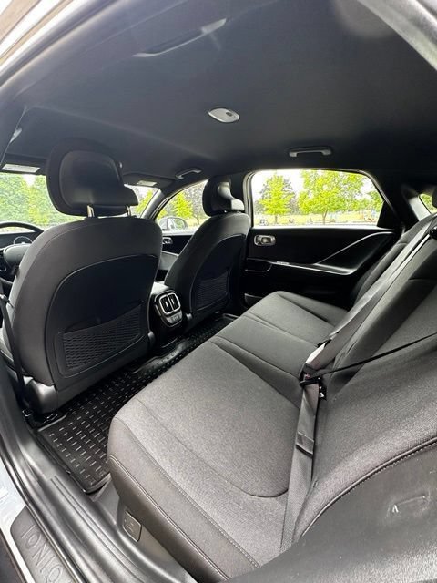 Certified 2025 Hyundai Ioniq 6 SE RWD image 15
