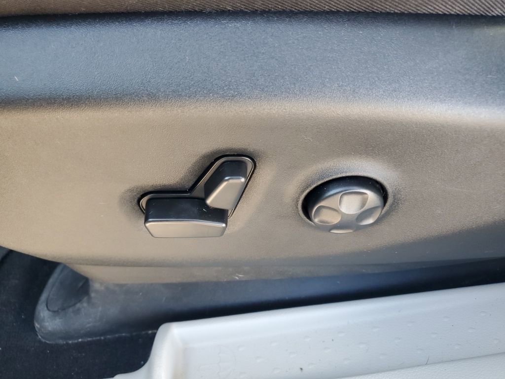 Used 2022 Chrysler Pacifica Limited image 29