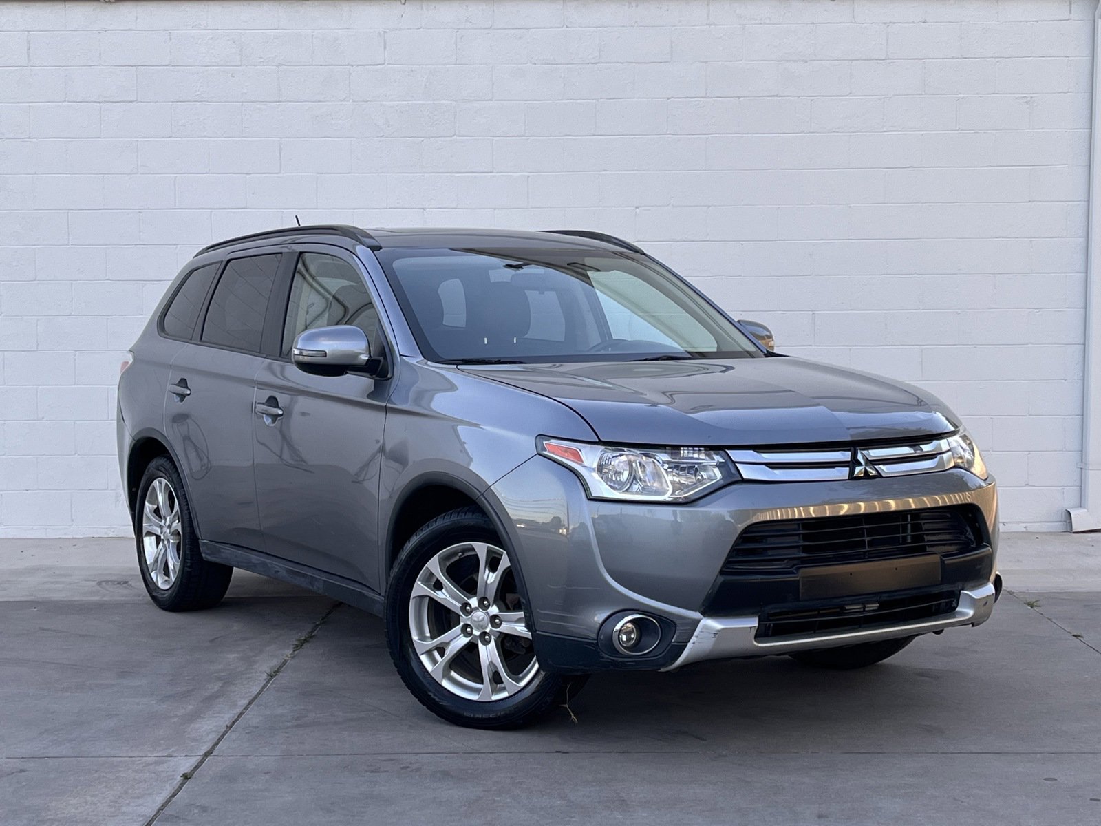 Used 2015 Mitsubishi Outlander SE