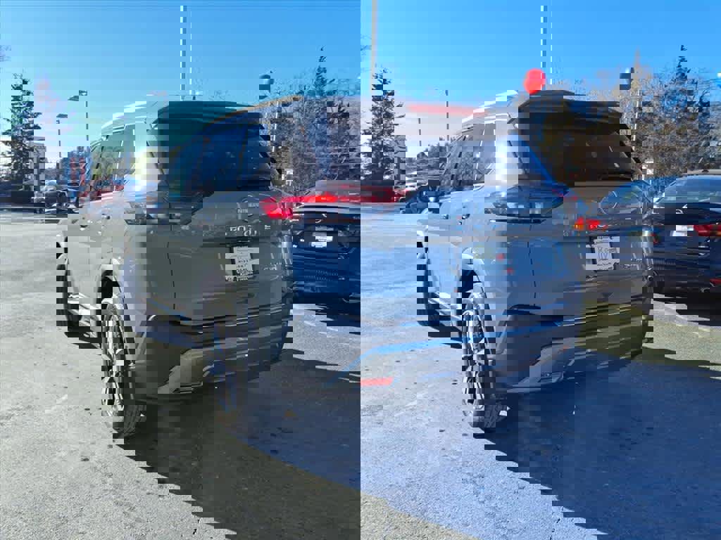 Certified 2023 Nissan Rogue SL w/ SL Premium Package image 7