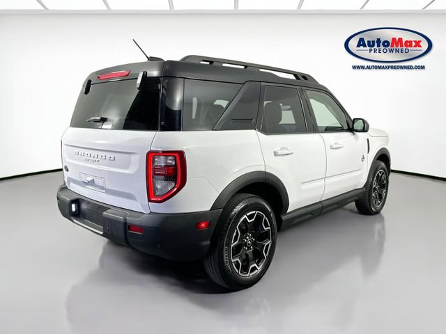 Used 2025 Ford Bronco Sport Outer Banks AWD/4WD image 2