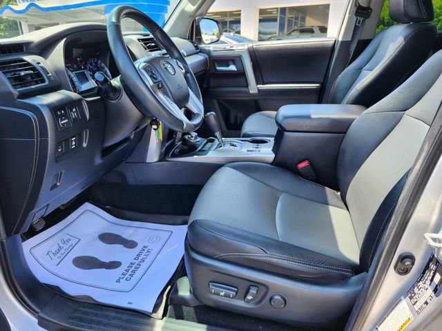 Used 2017 Toyota 4Runner SR5 Premium AWD/4WD image 11