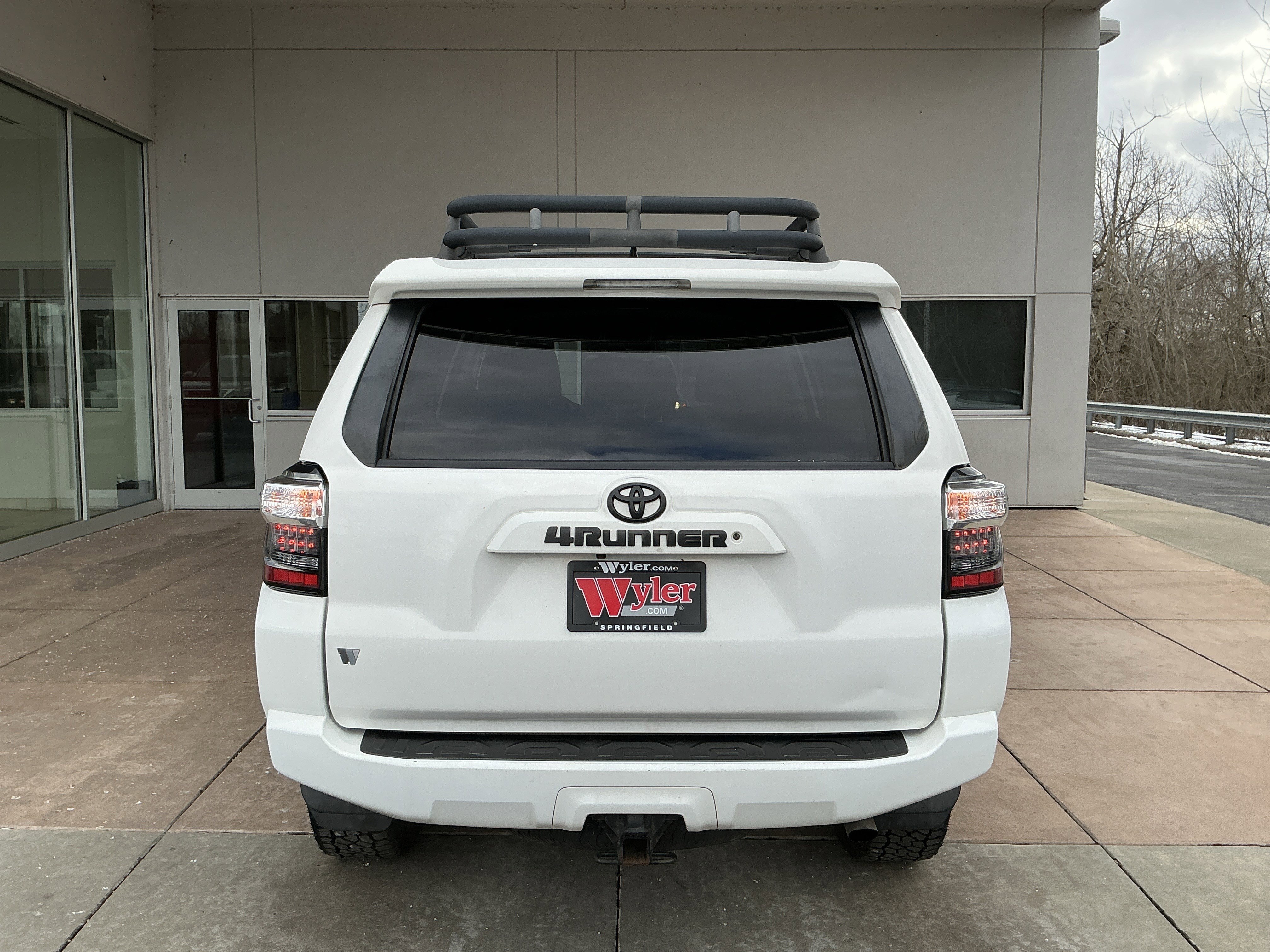 Used 2020 Toyota 4Runner SR5 image 21