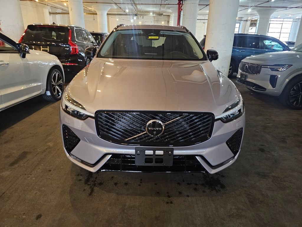 Certified 2026 Volvo XC60 B5 Plus w/ Protection Package Premier AWD/4WD image 6