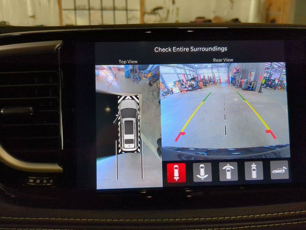 New 2026 Chrysler Pacifica Select FWD image 15