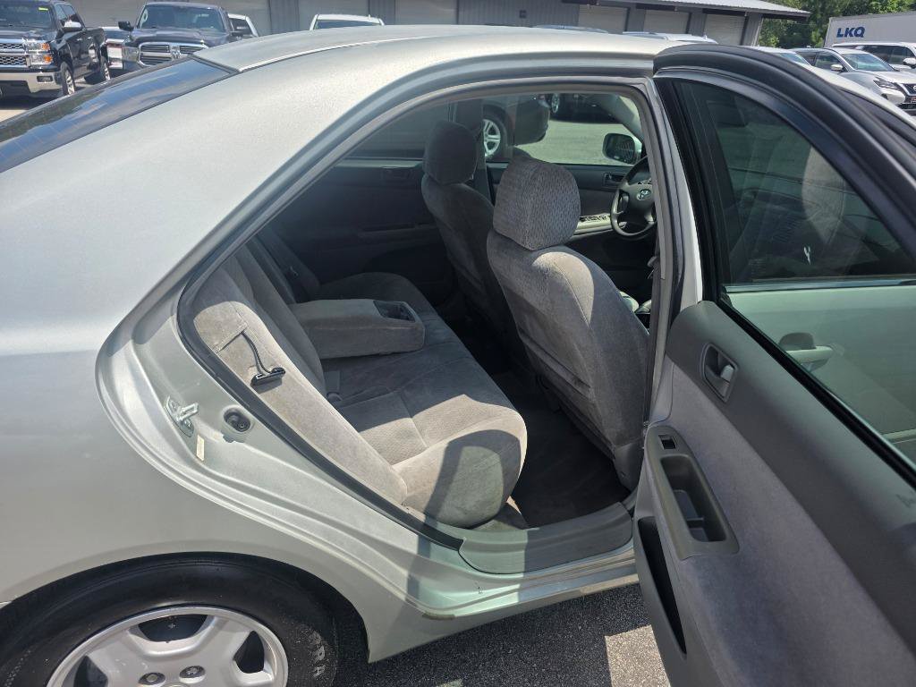 Used 2002 Toyota Camry LE FWD image 11