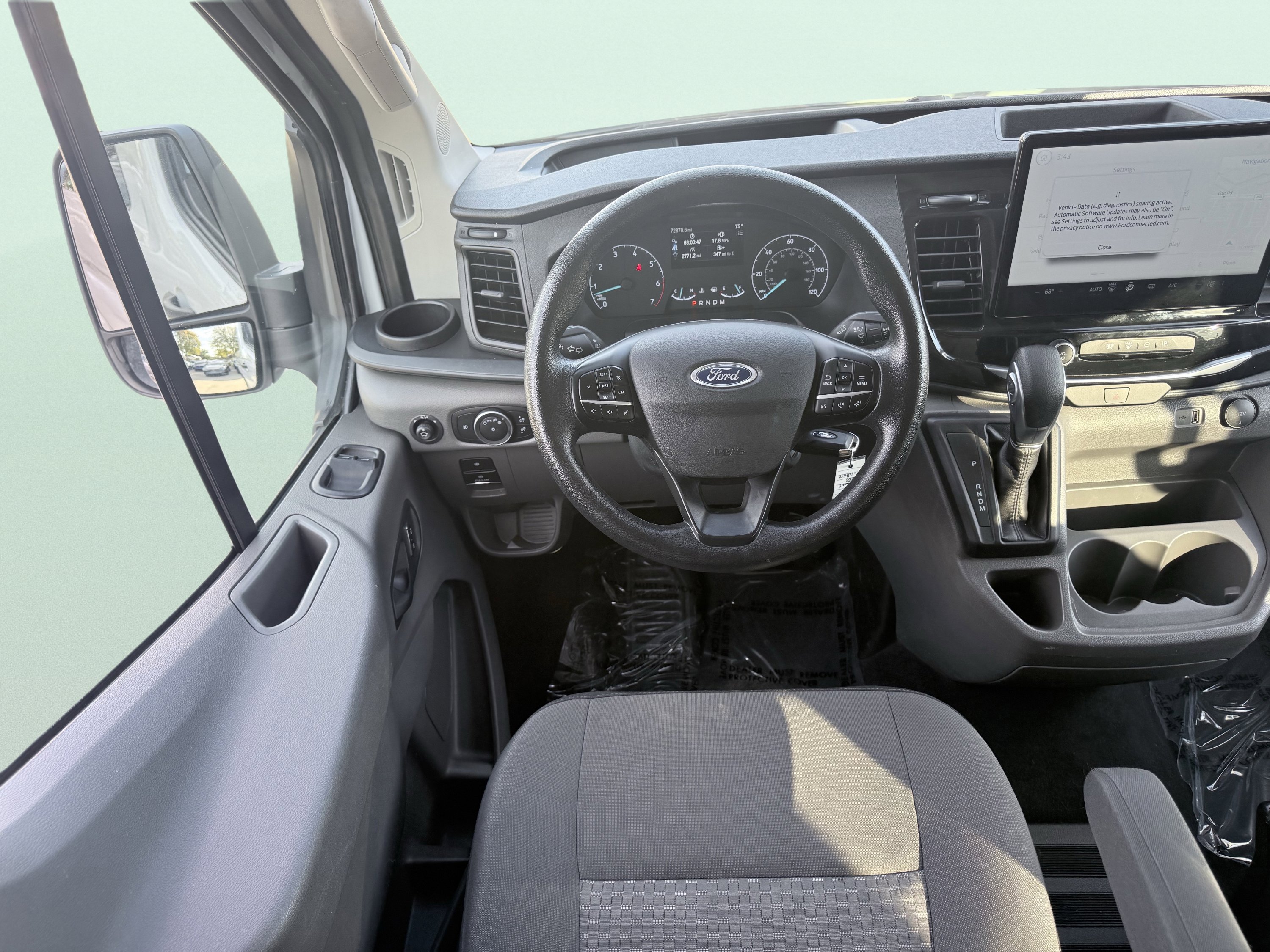 Used 2023 Ford Transit 350 XLT image 29