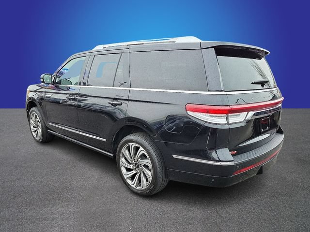 Used 2022 Lincoln Navigator Reserve AWD/4WD image 6