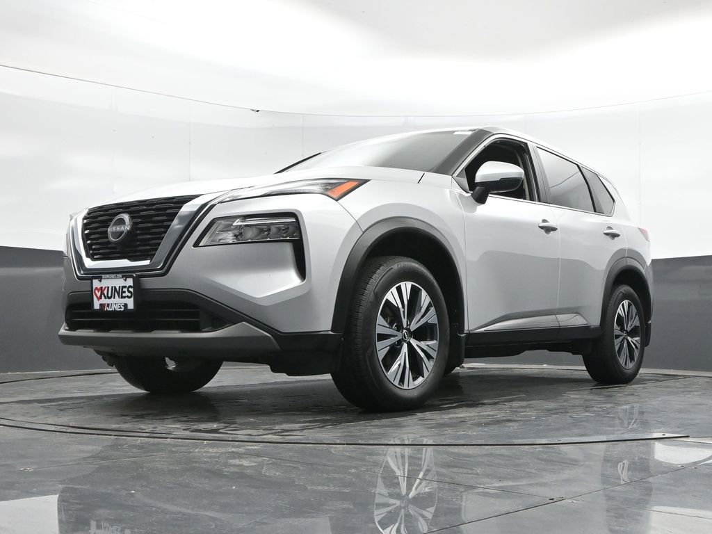 Used 2023 Nissan Rogue SV image 49