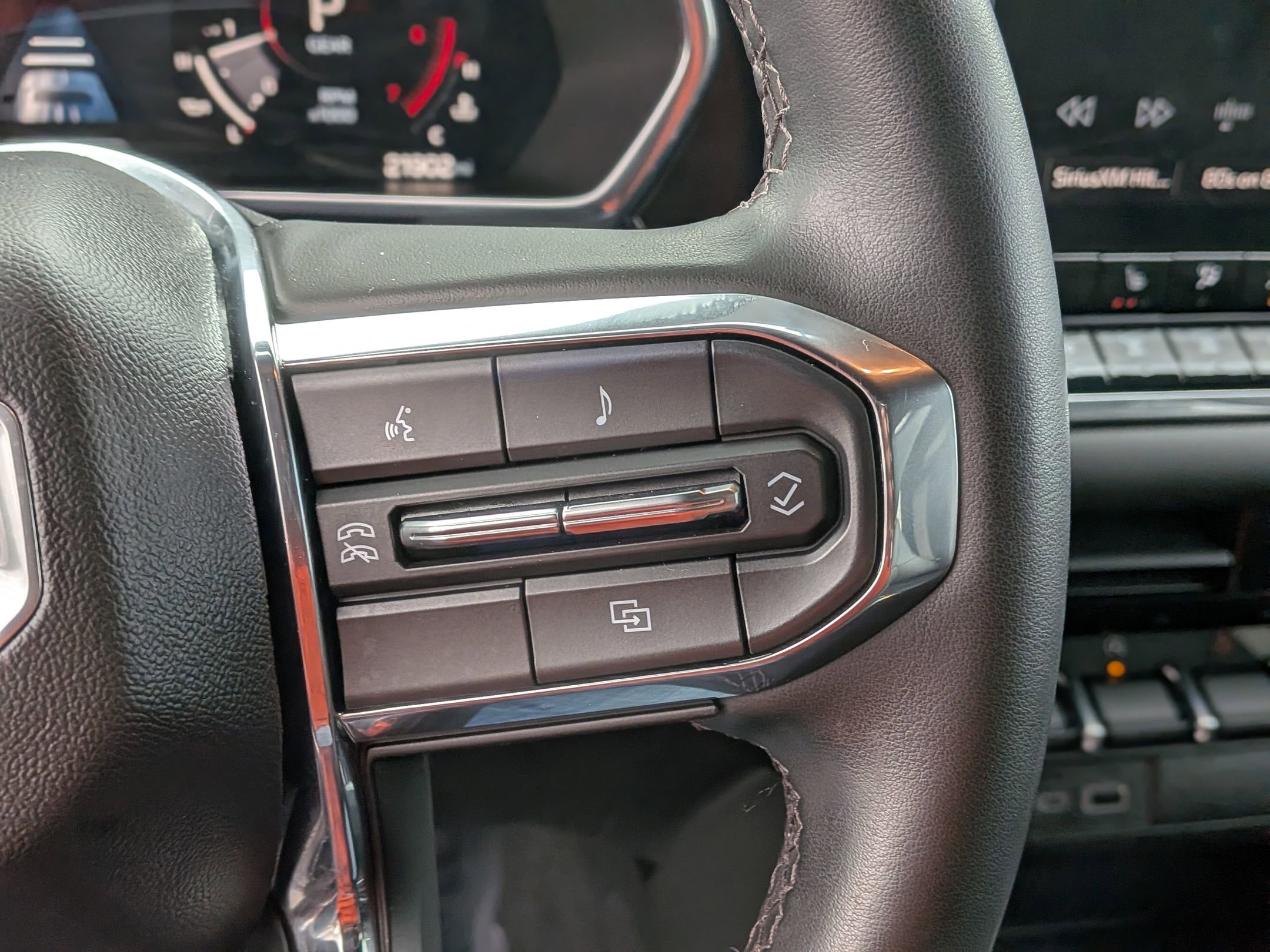 Certified 2024 GMC Canyon Elevation w/ Elevation Premium Package image 23